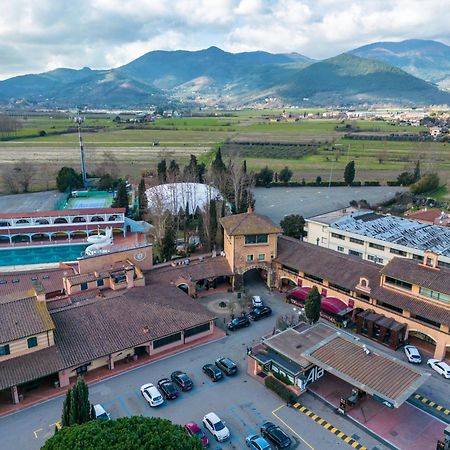 Hotel Boccaccio Calcinaia Exteriör bild