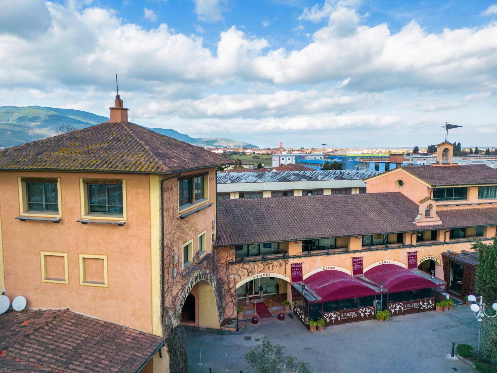 Hotel Boccaccio Calcinaia Exteriör bild