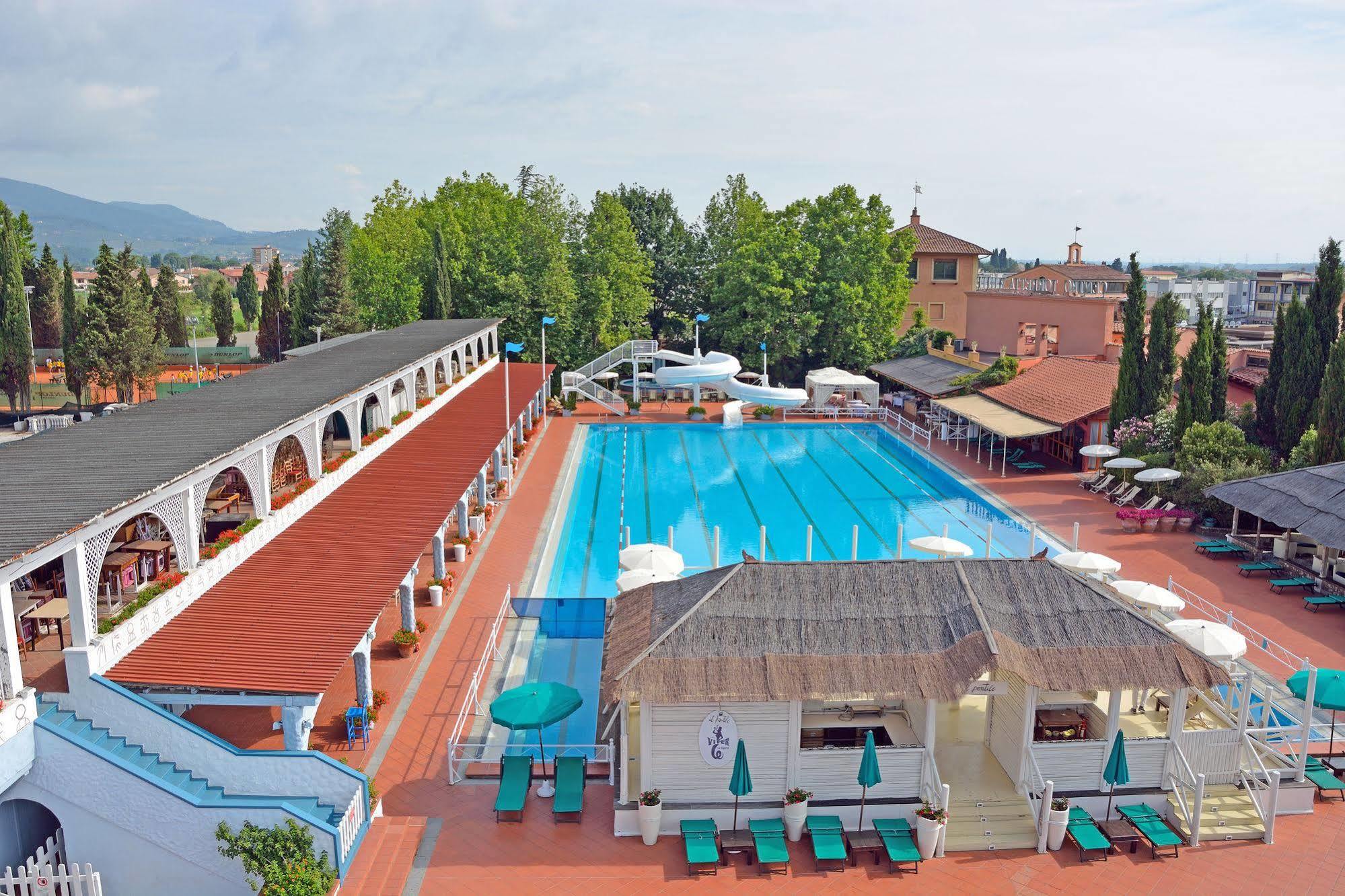 Hotel Boccaccio Calcinaia Exteriör bild